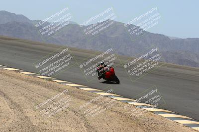 media/Apr-10-2022-SoCal Trackdays (Sun) [[f104b12566]]/Bowl (11am)/